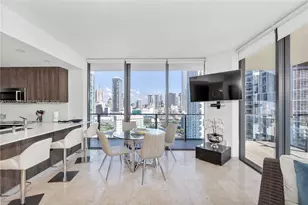 68 SE 6th St, Miami, FL 33131 - Photo 5