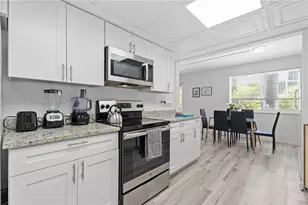 1601 Bay Rd, Miami Beach, FL 33139 - Photo 3