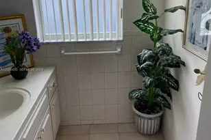 4808 NE 25th Ave, Fort Lauderdale, FL 33308 - Photo 3