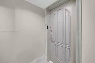 3370 Hidden Bay Dr, Aventura, FL 33180 - Photo 47