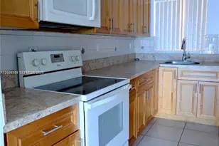 650 NE 149th St, Miami, FL 33161 - Photo 5