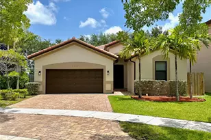 2159 SE 1st St, Homestead, FL 33033 - Photo 1