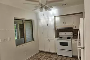 709 NE 4th Ct., Hallandale Beach, FL 33009 - Photo 11