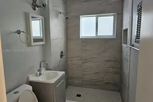 709 NE 4th Ct., Hallandale Beach, FL 33009 - Photo 21