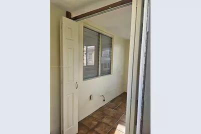 709 NE 4th Ct #6, Hallandale Beach, FL 33009 - Photo 3