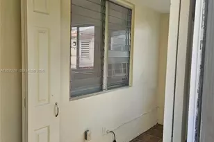 709 NE 4th Ct., Hallandale Beach, FL 33009 - Photo 3
