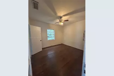 9600 N Miami Ave, Miami Shores, FL 33150 - Photo 19