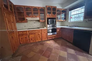 9600 N Miami Ave, Miami Shores, FL 33150 - Photo 15