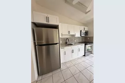 10968 SW 5th St #10968, Sweetwater, FL 33174 - Photo 5