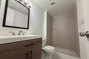 492 NW 165th Street Rd, Miami, FL 33169 - Photo 11