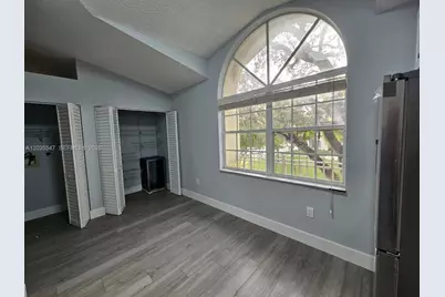 10823 NW 3rd Ct #B12U, Pembroke Pines, FL 33026 - Photo 5