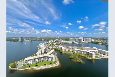 1000 W Island Blvd #3010, Aventura, FL 33160 - Photo 1