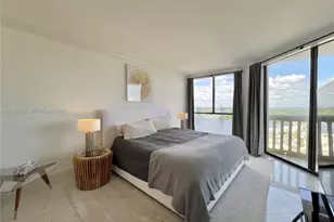 1000 W Island Blvd, Aventura, FL 33160 - Photo 19