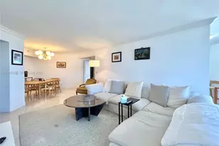 1000 W Island Blvd, Aventura, FL 33160 - Photo 9