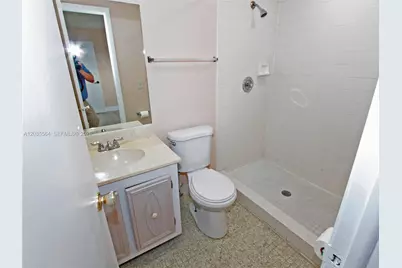 9351 Fontainebleau Blvd #B403, Miami, FL 33172 - Photo 21