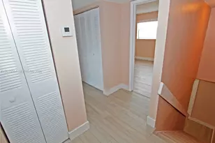 9351 Fontainebleau Blvd, Miami, FL 33172 - Photo 15