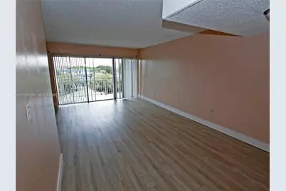 9351 Fontainebleau Blvd #B403, Miami, FL 33172 - Photo 5