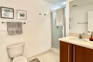 79 SW 12th St, Miami, FL 33130 - Photo 13