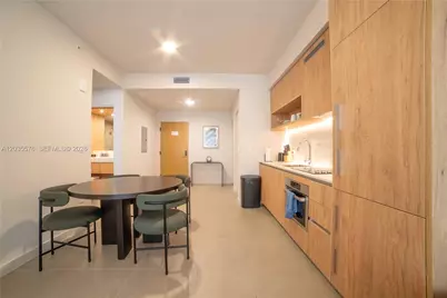 11 NE 6th #1403, Miami, FL 33132 - Photo 1