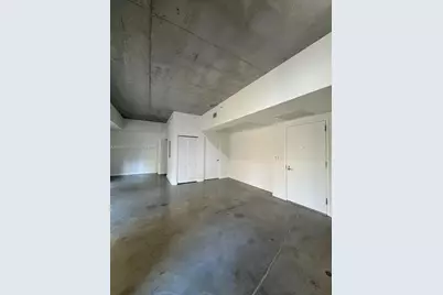 151 SE 1st St #408, Miami, FL 33131 - Photo 5