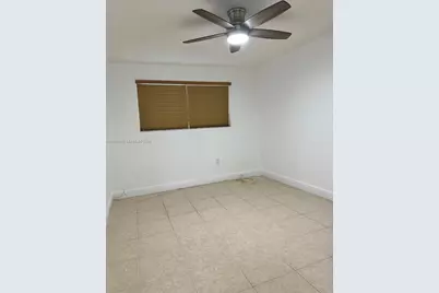 7205 W 3rd Ave, Hialeah, FL 33014 - Photo 27