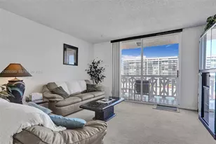 3113 S Ocean Dr, Hallandale Beach, FL 33009 - Photo 1