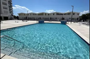 2780 NE 183rd St, Aventura, FL 33160 - Photo 19