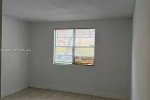 1231 SW 46th Ave, Pompano Beach, FL 33069 - Photo 11