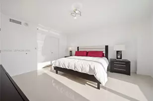 3530 Mystic Pointe Dr, Aventura, FL 33180 - Photo 23