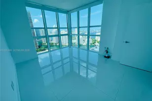 950 Brickell Bay Dr, Miami, FL 33131 - Photo 11