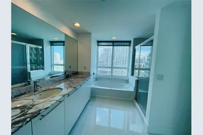 950 Brickell Bay Dr #3210, Miami, FL 33131 - Photo 19