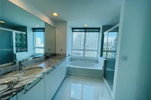 950 Brickell Bay Dr, Miami, FL 33131 - Photo 19