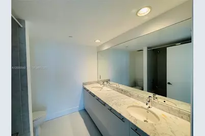 950 Brickell Bay Dr #3210, Miami, FL 33131 - Photo 17