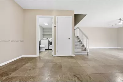 909 9th Ter, Palm Beach Gardens, FL 33418 - Photo 19