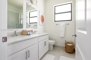 19452 SW 124th Ct, Miami, FL 33177 - Photo 21