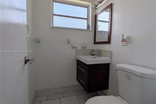 19080 NE 3rd Ct, Miami, FL 33179 - Photo 9