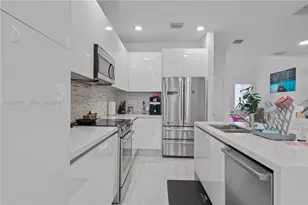 10294 NW 71st Terrace, Doral, FL 33178 - Photo 5