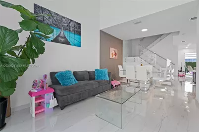 10294 NW 71st Ter, Doral, FL 33178 - Photo 17