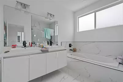 10294 NW 71st Ter, Doral, FL 33178 - Photo 33