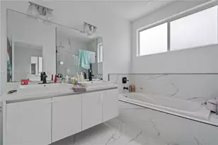 10294 NW 71st Terrace, Doral, FL 33178 - Photo 33