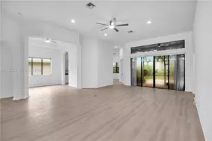 7747 Via Grande, Boynton Beach, FL 33437 - Photo 5