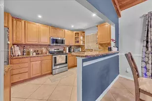 2155 Nova Village Dr, Davie, FL 33317 - Photo 3