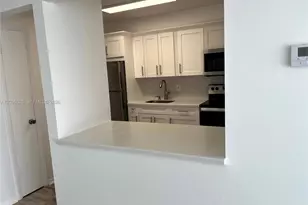 802 NW 87th Ave, Miami, FL 33172 - Photo 33