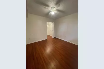 2811 N Oakland Forest Dr #206, Oakland Park, FL 33309 - Photo 7