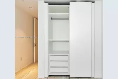 1000 Biscayne Blvd #4802, Miami, FL 33132 - Photo 25