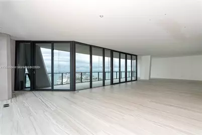1000 Biscayne Blvd #4802, Miami, FL 33132 - Photo 5