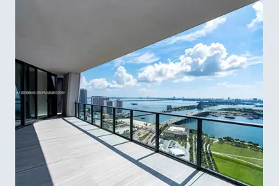 1000 Biscayne Blvd #4802, Miami, FL 33132 - Photo 1
