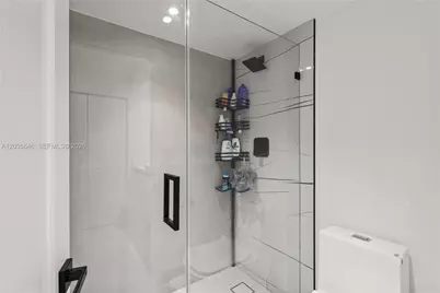 20505 E Country Club Dr #331, Aventura, FL 33180 - Photo 17