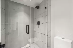 20505 E Country Club Dr, Aventura, FL 33180 - Photo 23