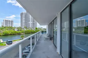 20505 E Country Club Dr, Aventura, FL 33180 - Photo 25
